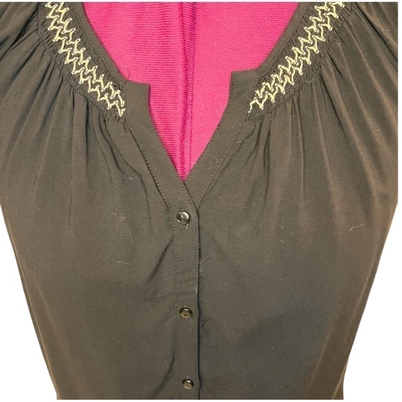 Faded Glory Peasant Short Sleeve Blouse with Shirring and Embroidery - Picture 7 of 12